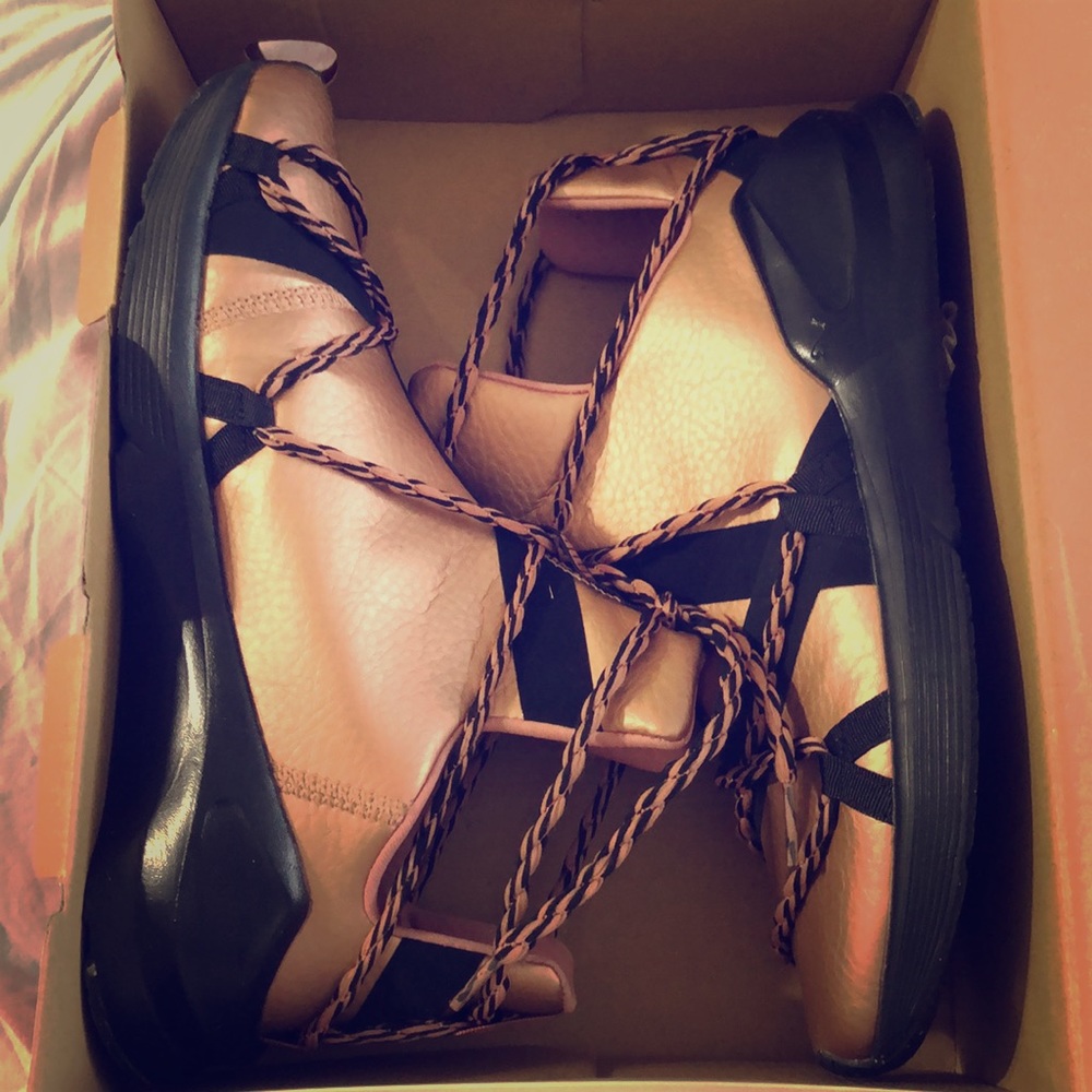 Puma Tennis Shoes